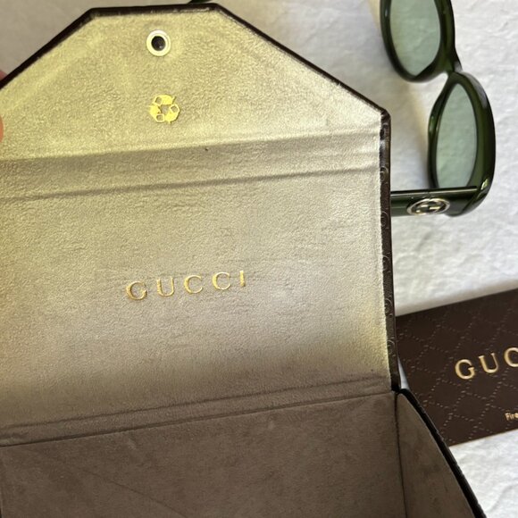 Vintage Green Gucci Cat-Eye Sunglasses + Case main image 11